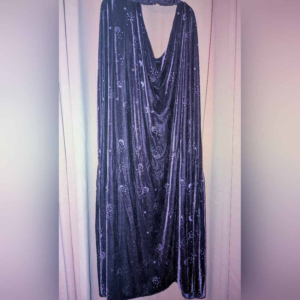 SPIRIT Plus Purple Velvet Cape with Moon & Stars - Picture 3 of 7